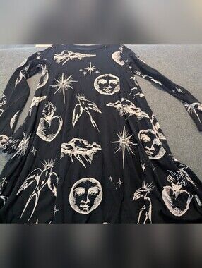 nununu All Inked 360 Dress